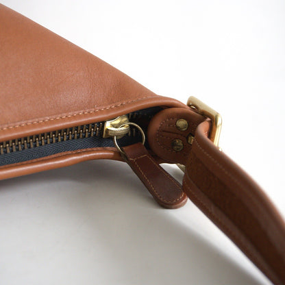 OLD COACH Brown Bucket Leather Shoulder Bag Size ONE SIZE