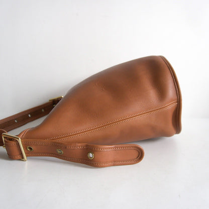 OLD COACH Brown Bucket Leather Shoulder Bag Size ONE SIZE