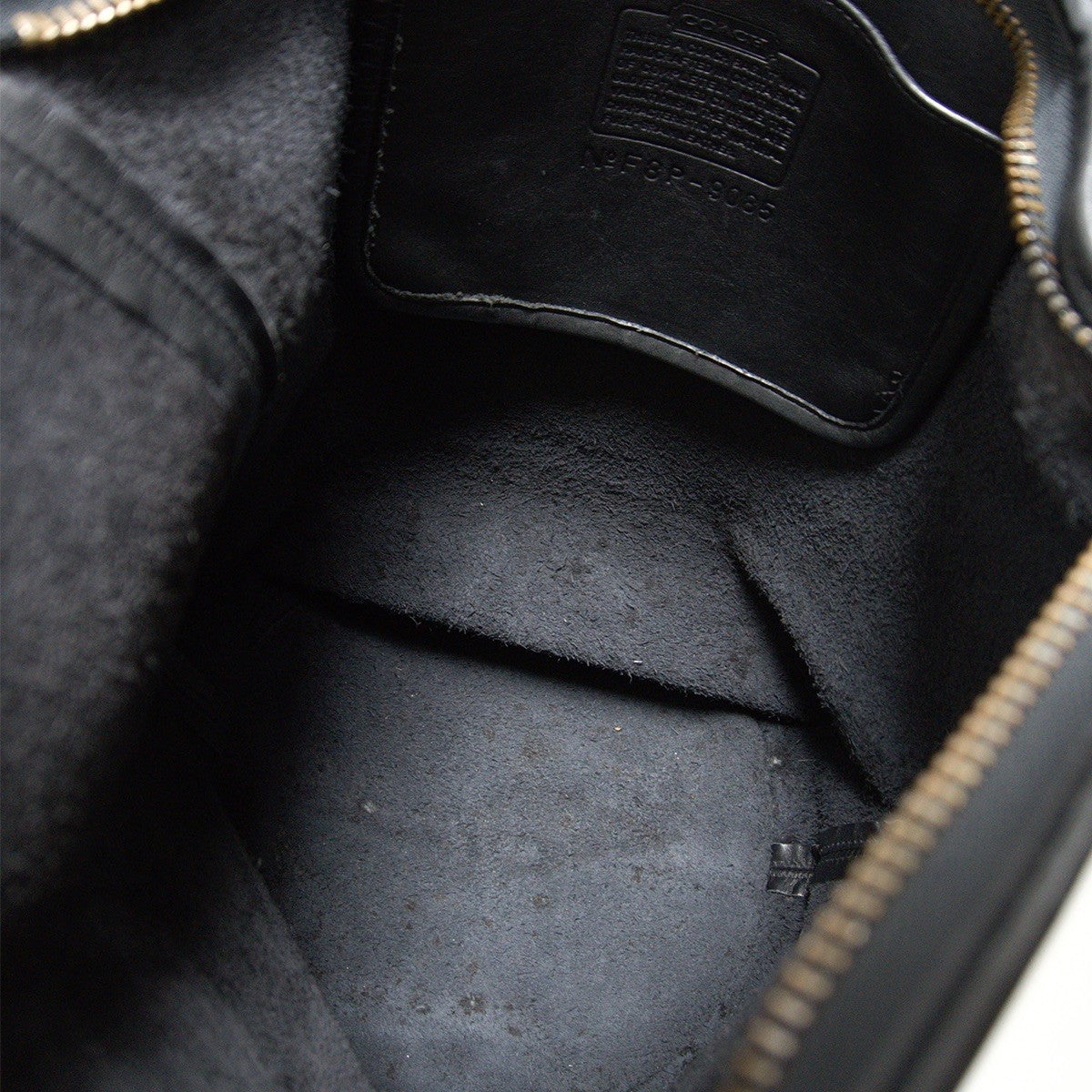 OLD COACH Black Bucket Leather Shoulder Bag Size ONE SIZE