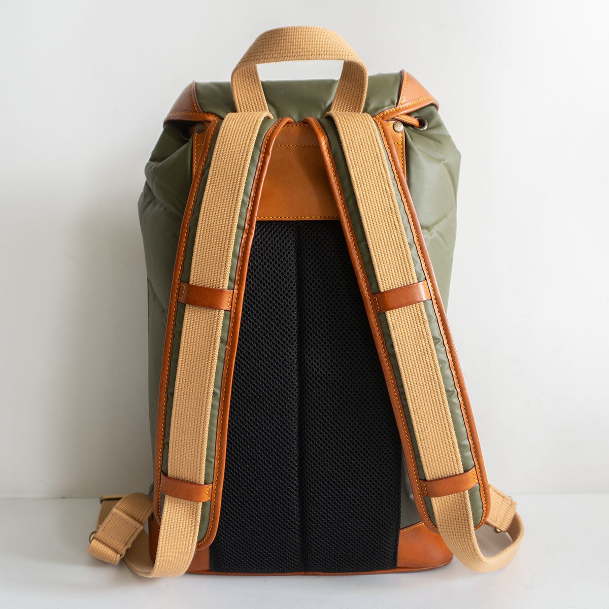 HUNTING WORLD Green Battue Lite in Italy Backpack Size ONE SIZE