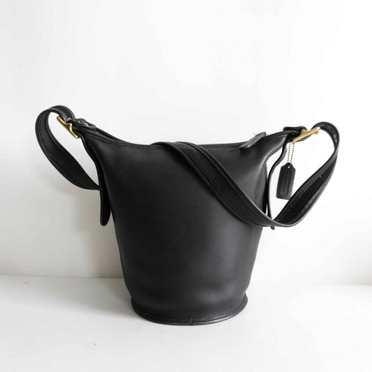 OLD COACH Black Leather Bucket Shoulder Bag Size ONE SIZE