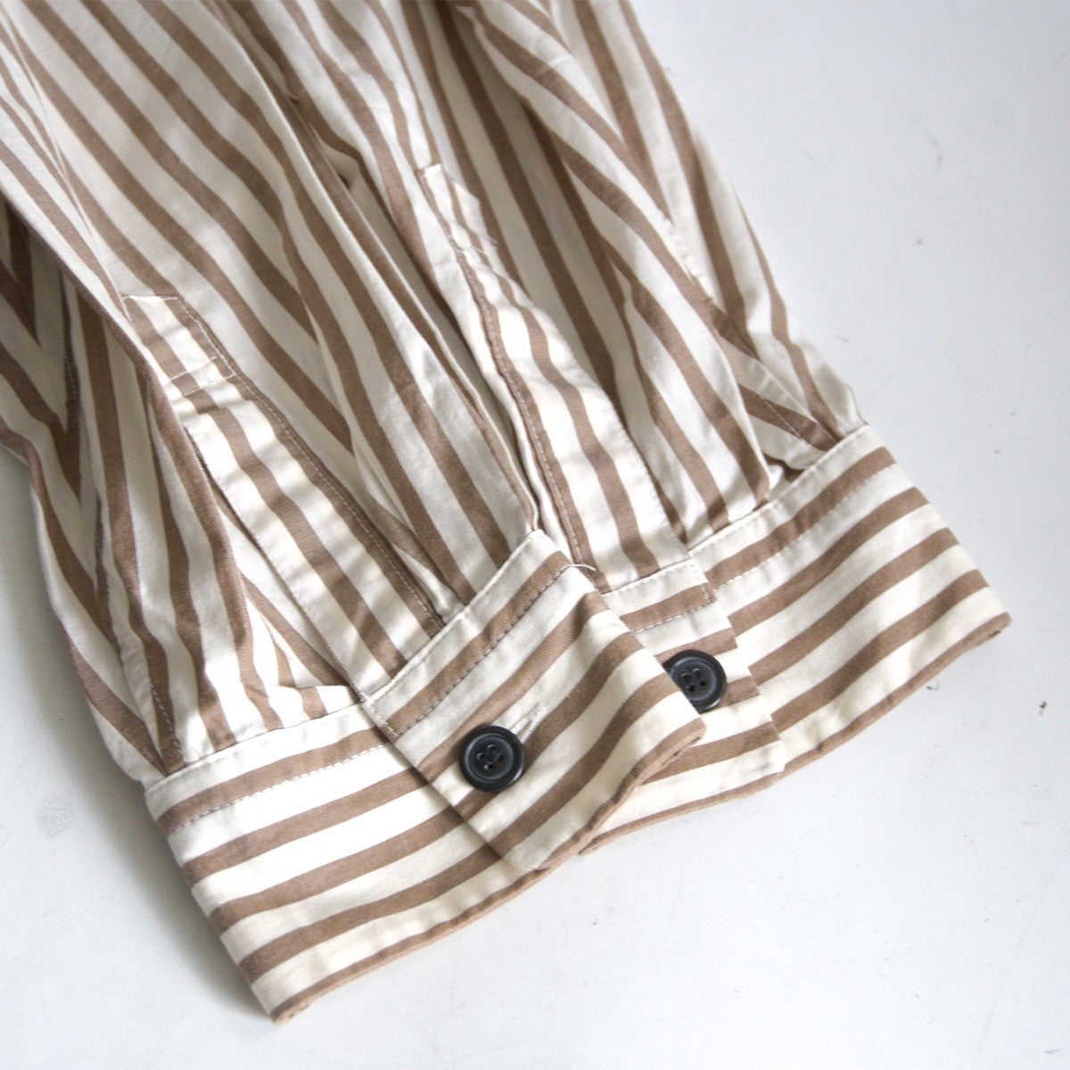 ISSEY MIYAKE Striped Sleeve Panel Shirt Black Size M