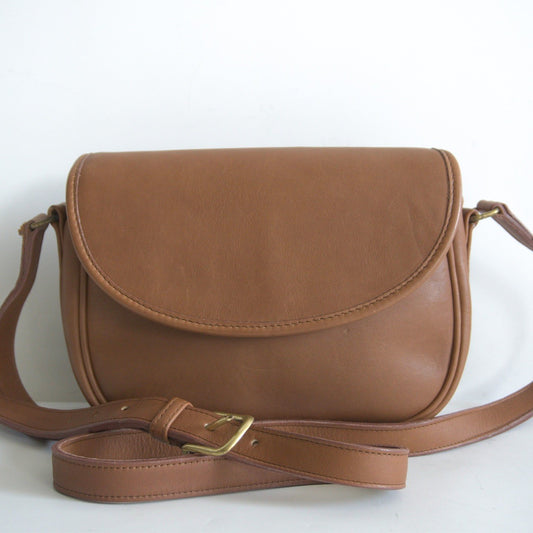 OLD COACH Leather Flap Shoulder Bag 8939 Size ONE SIZE