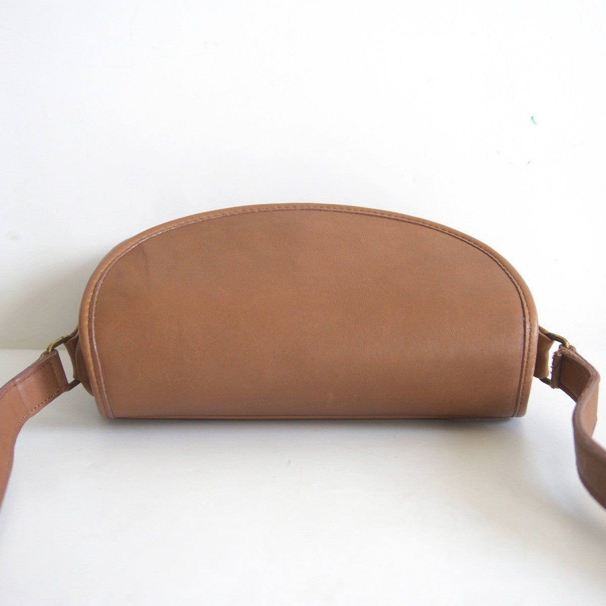OLD COACH Leather Flap Shoulder Bag 8939 Size ONE SIZE
