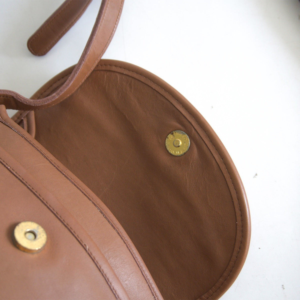 OLD COACH Leather Flap Shoulder Bag 8939 Size ONE SIZE