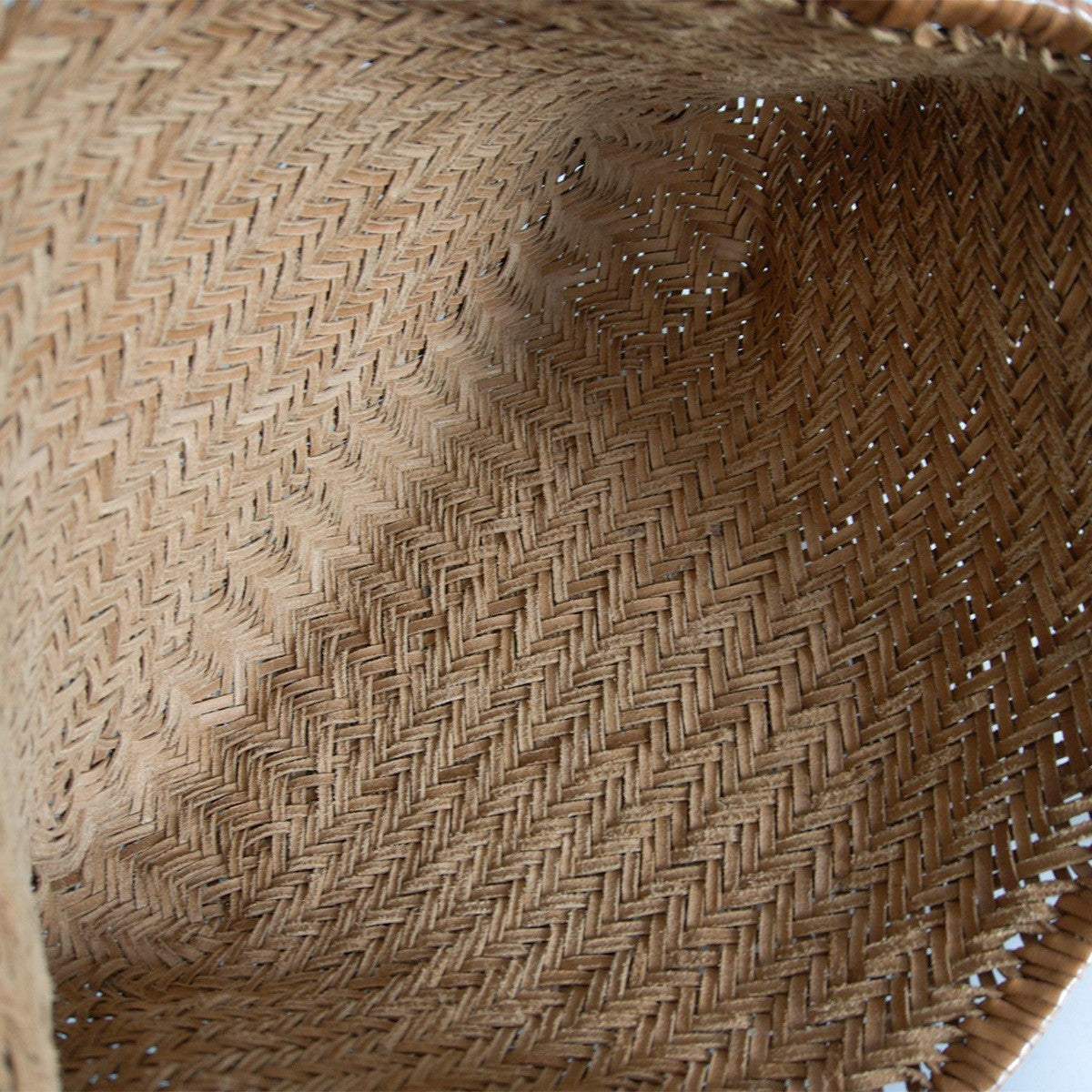 DRAGON Leather Woven Mesh Hand Bag Brown Size ONE SIZE