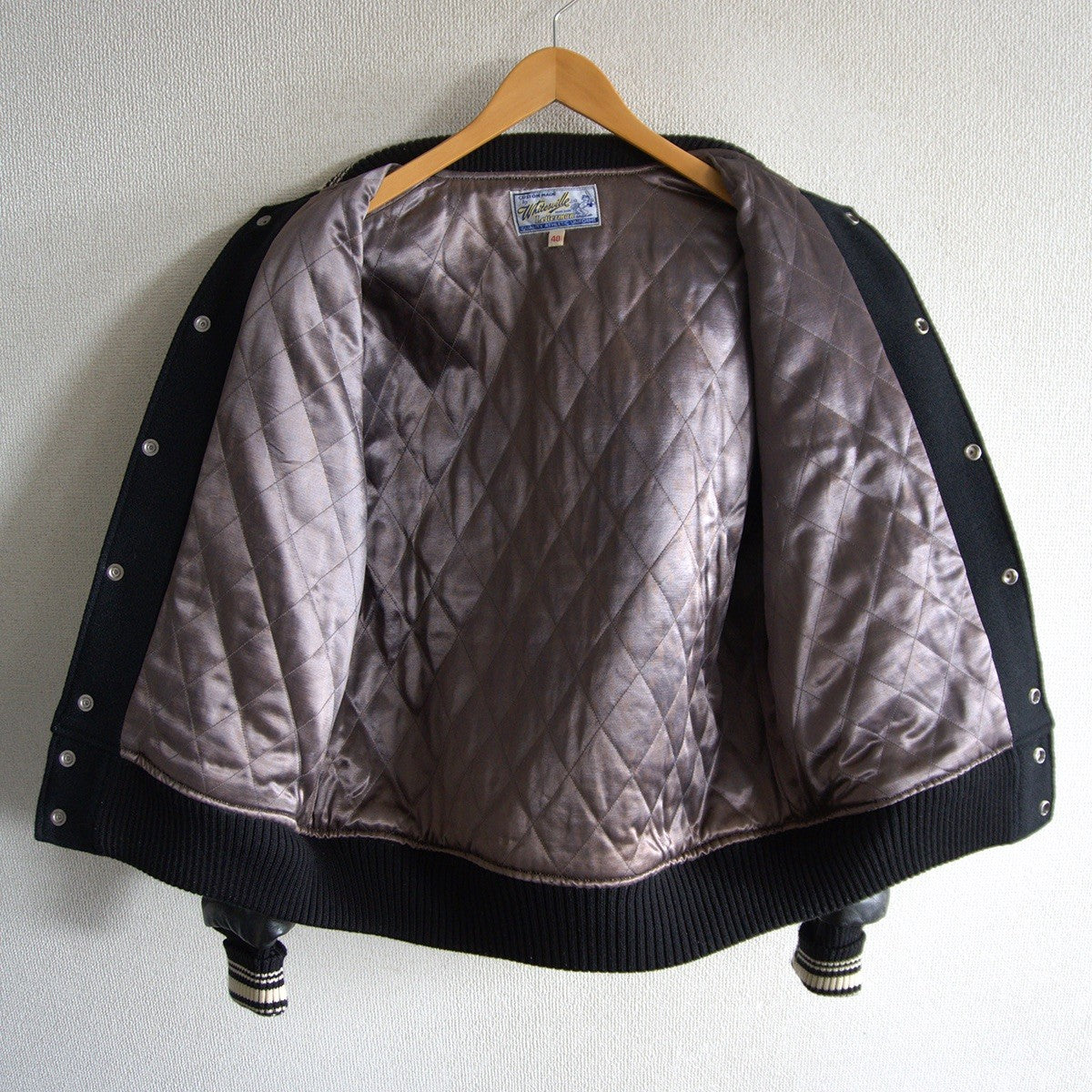 WHITESVILLE Full-Deco Leather Sleeve Size 40