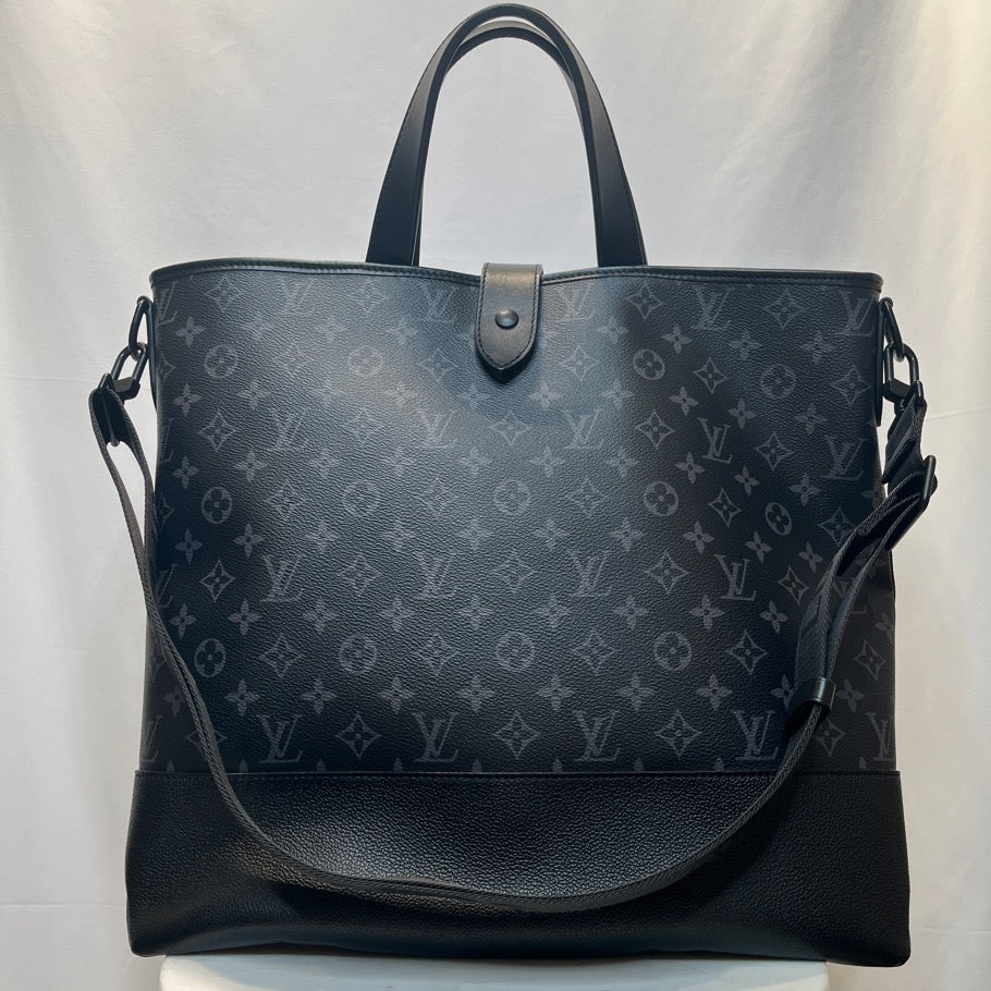 LOUIS VUITTON Saumur Monogram Eclipse Tote Bag Black