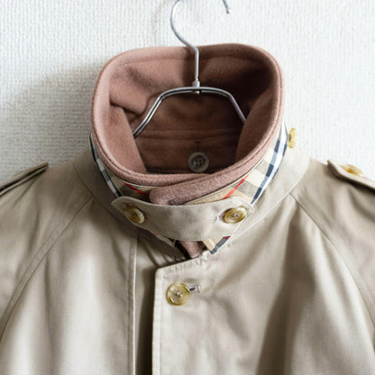 Burberrys 80s-90s Short Trench Jacket in England Size 42