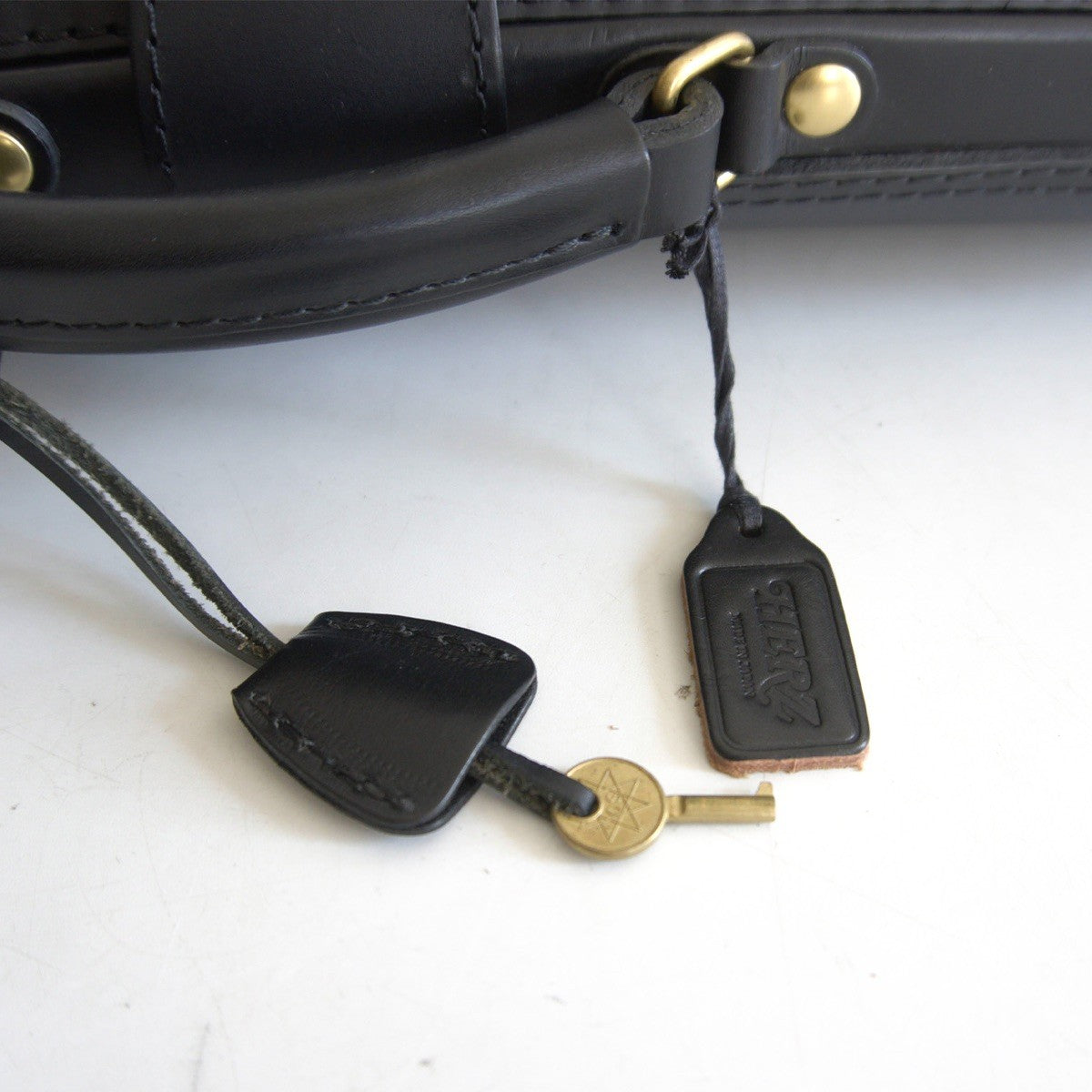 HERZ BJ-2 Standard Dalles Leather Business Bag Size ONE SIZE