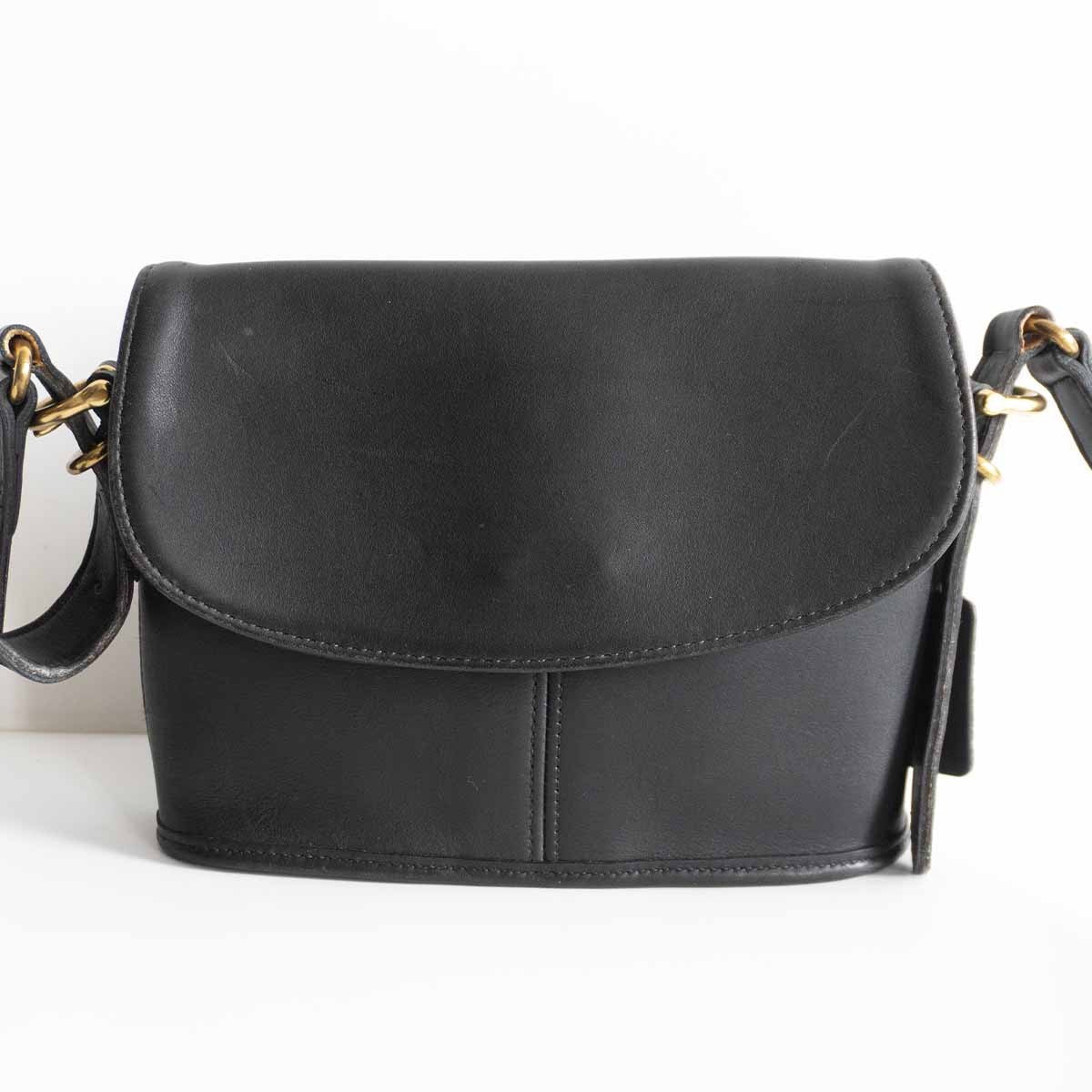 OLD COACH Black Leather Flap Shoulder Bag Size ONE SIZE