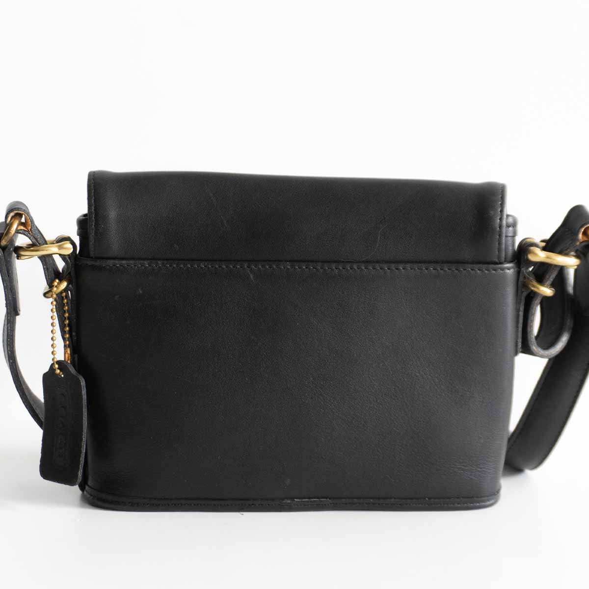 OLD COACH Black Leather Flap Shoulder Bag Size ONE SIZE
