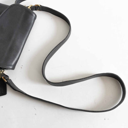 OLD COACH Black Leather Flap Shoulder Bag Size ONE SIZE
