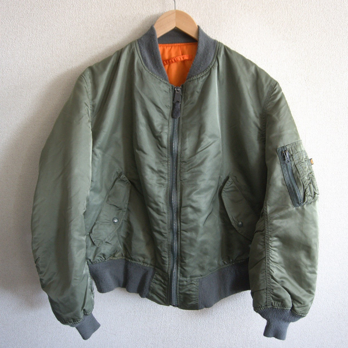 ALPHA INDUSTRIES USA Made MA-1 Nylon Bomber Jacket Size XL