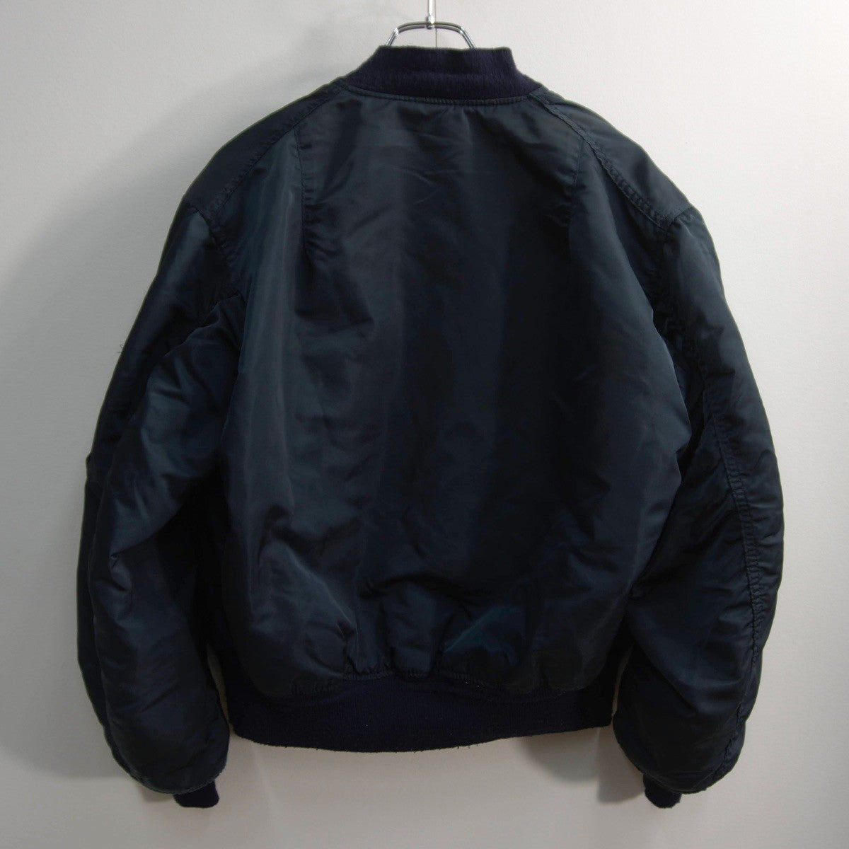 ALPHA INDUSTRIES 90s MA-1 Nylon Flight Jacket in USA Size L