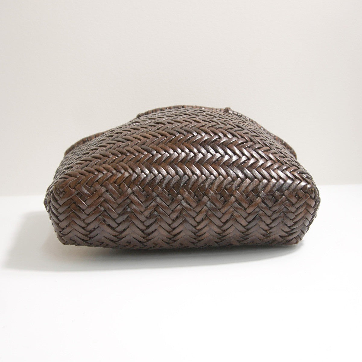 DRAGON Brown Leather Mesh Woven Hand Bag