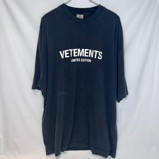 VETEMENTS Limited Edition Front Logo T-Shirt Black Size M
