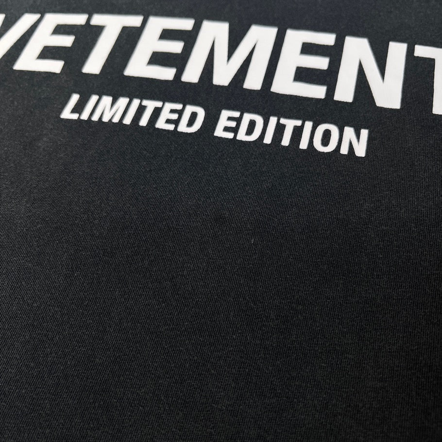 VETEMENTS Limited Edition Front Logo T-Shirt Black Size M