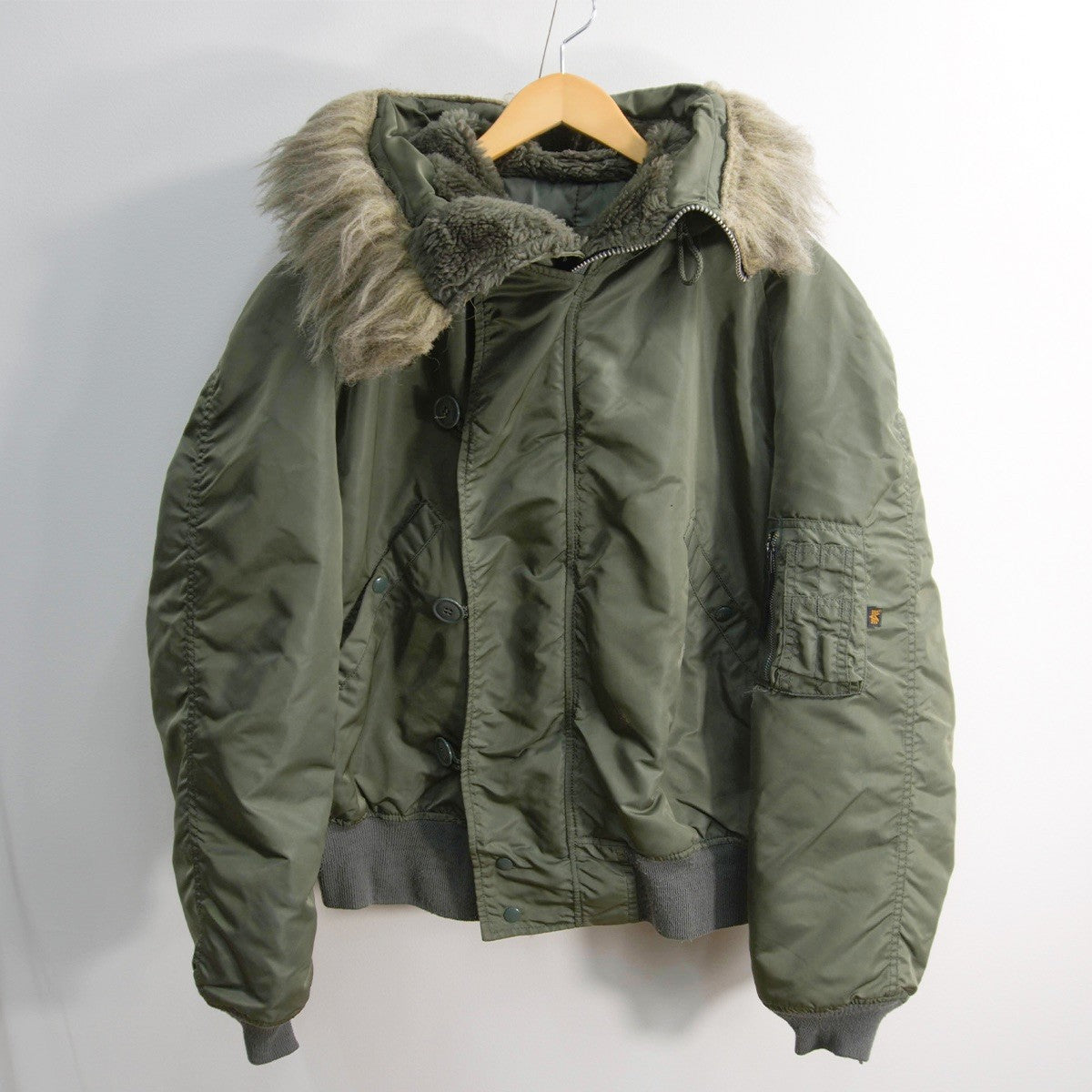 ALPHA INDUSTRIES 90s N-2B Nylon Flight Jacket Size L