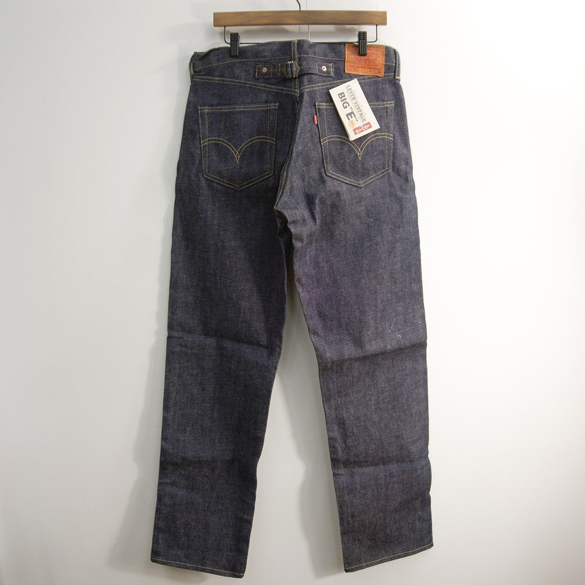 Dead Stock LEVI'S 702XX Big E Made in Japan Denim Size 33×36