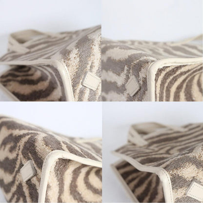 A VACATION BOX Zebra Jacquard 25CM 13CM Tote Size 25CM  25CM 13CM