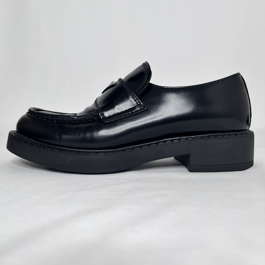 PRADA Plate Logo Black Leather Loafers Size 24.5cm