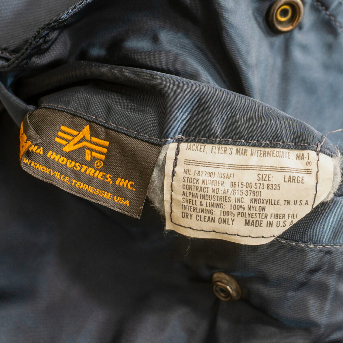 ALPHA INDUSTRIES 90s MA-1 Nylon Bomber Jacket in USA Size L