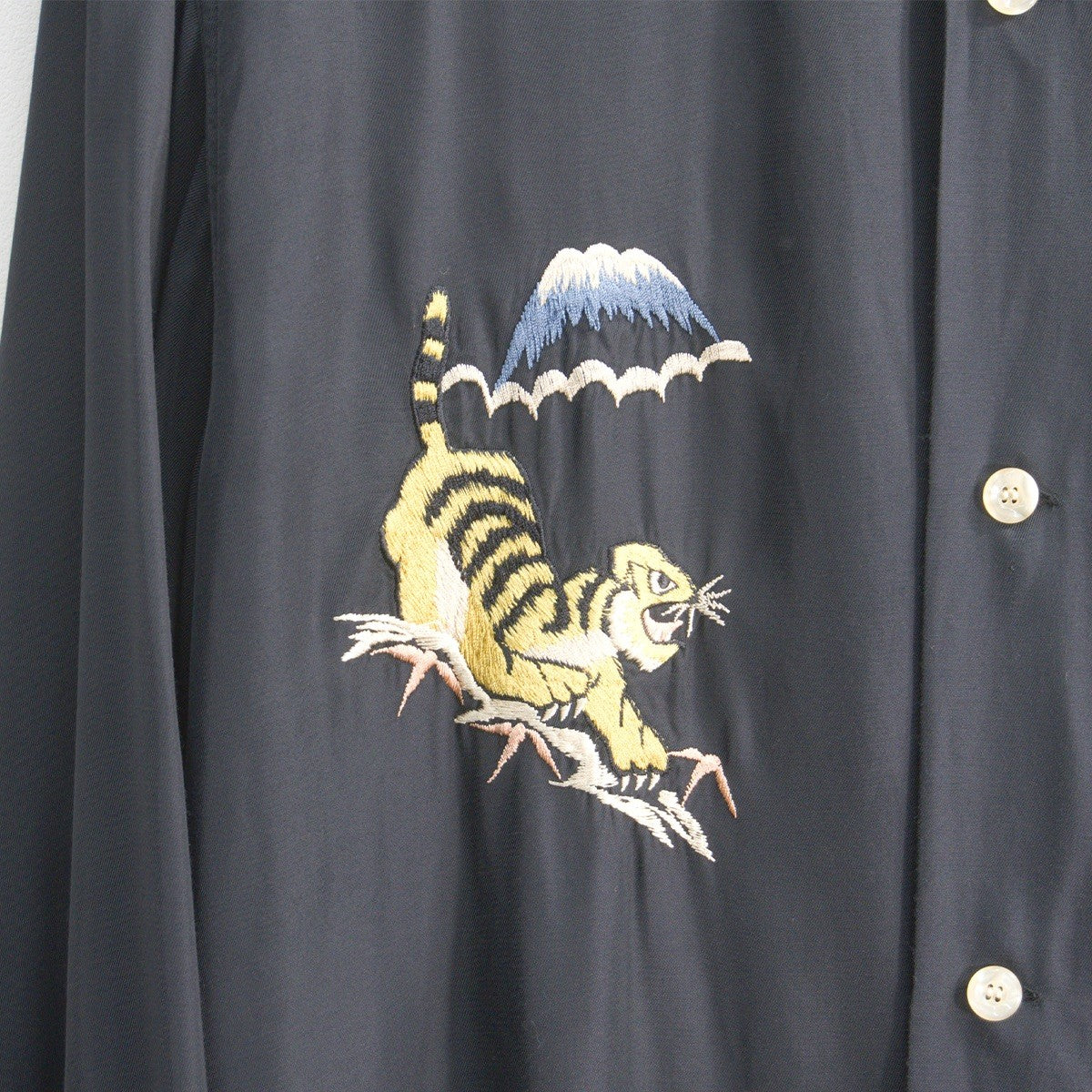 TAILOR TOYO Rayon Embroidered Souvenir Shirt Size XL