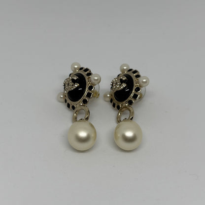 CHANEL CC Faux Pearl Rhinestone Black Gold Earrings Size ONE SIZE