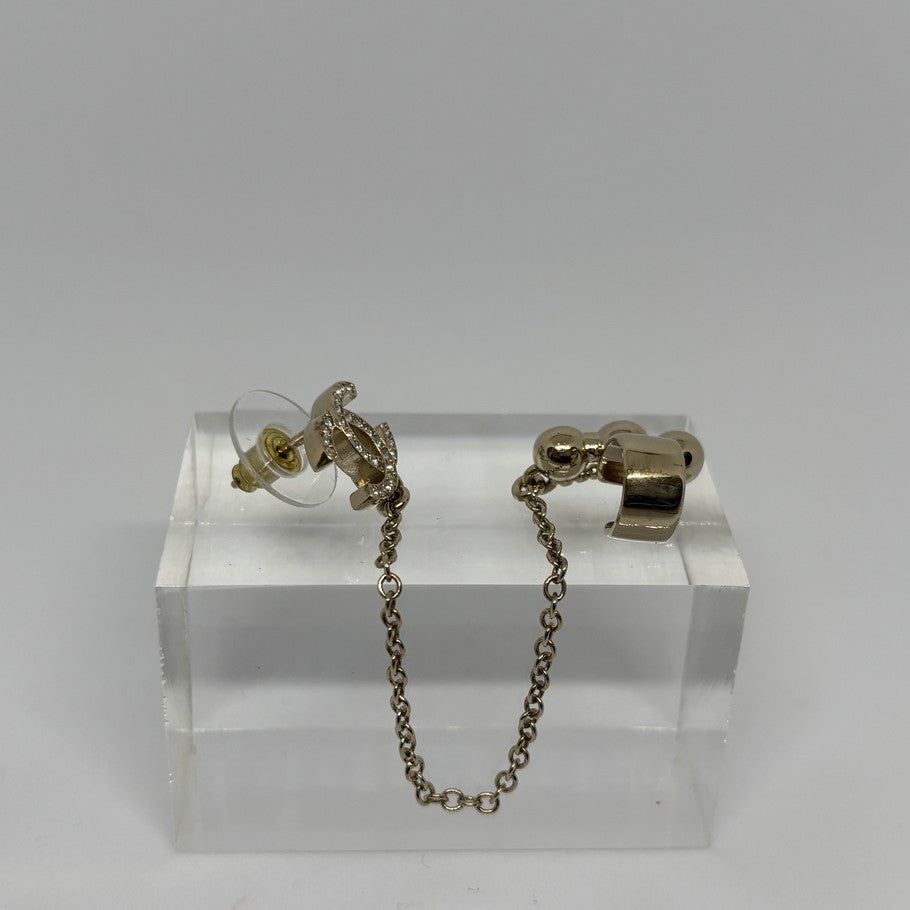 CHANEL CC Mark Rhinestone Earrings Gold Size ONE SIZE