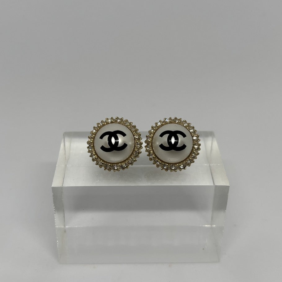 CHANEL CC Faux Pearl Earrings Gold A20P Size ONE SIZE