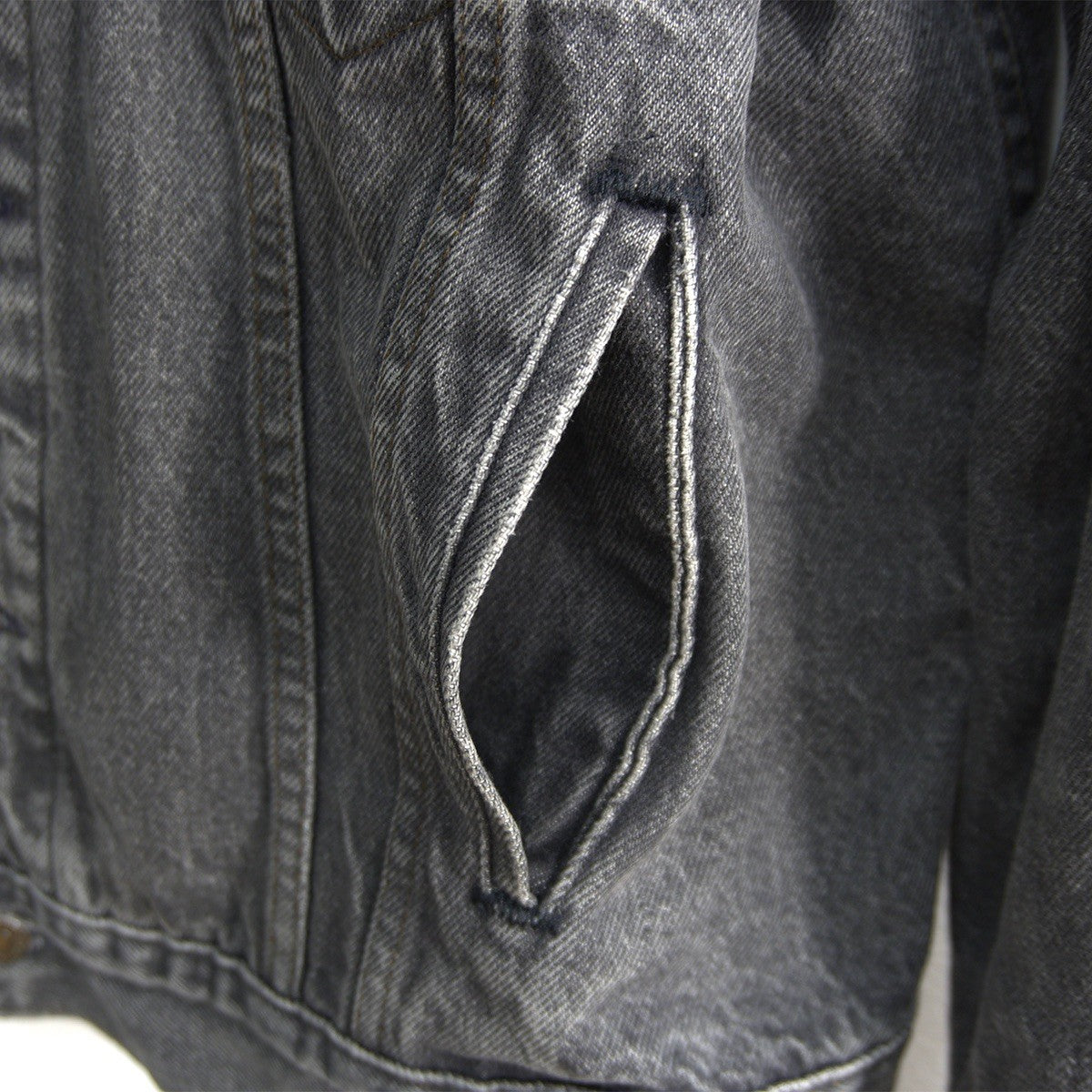 LEVI'S 80s USA 70506-0259 Black Denim Jacket Size 42