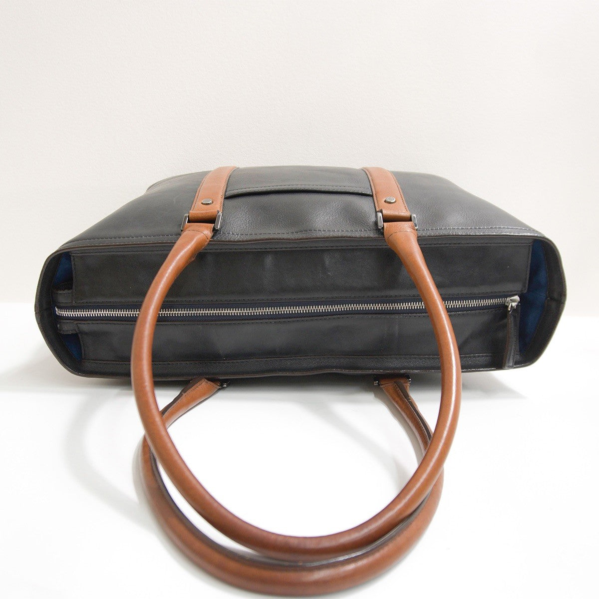 COCOMEISTER Martini Leonardo Italian Oil Leather Tote Bag