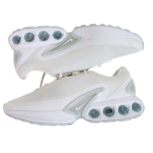 Dn NIKE WMNS Air Max Dn Sneakers White Size 26.5cm