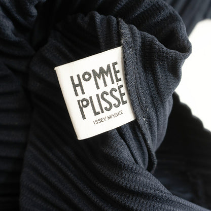 HOMME PLISSE ISSEY MIYAKE Pleated Polo Black Size 2