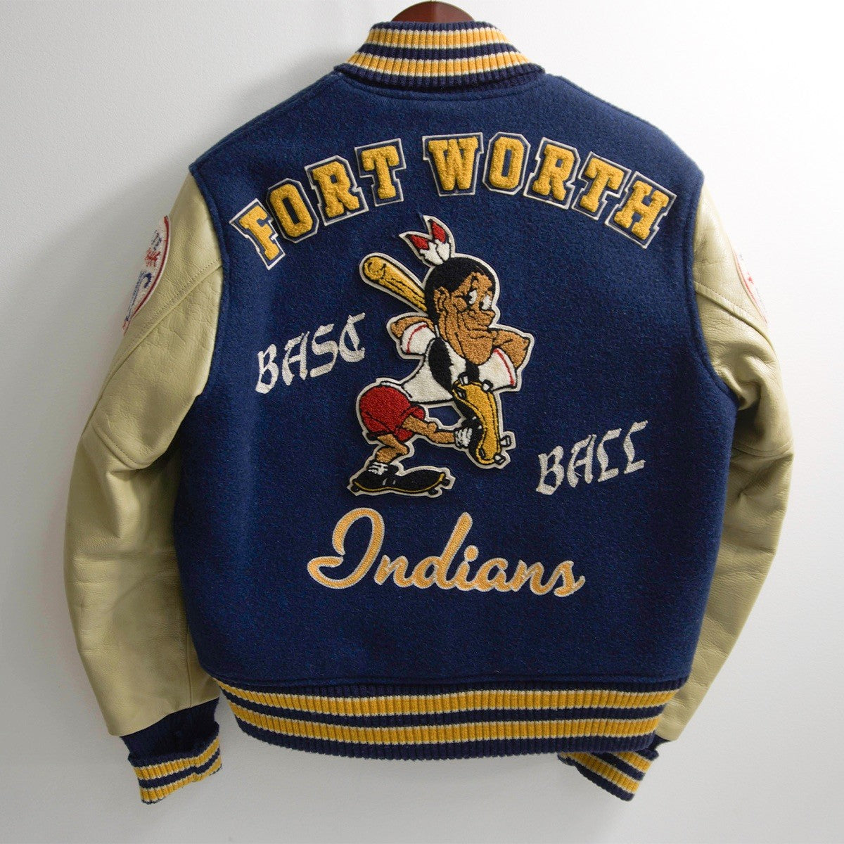 WHITESVILLE Full-Deco Leather Sleeve Stadium Jumper Size 38