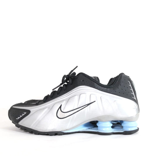 NIKE SHOX R4 Metallic Silver Black Sneakers Size 27.5cm
