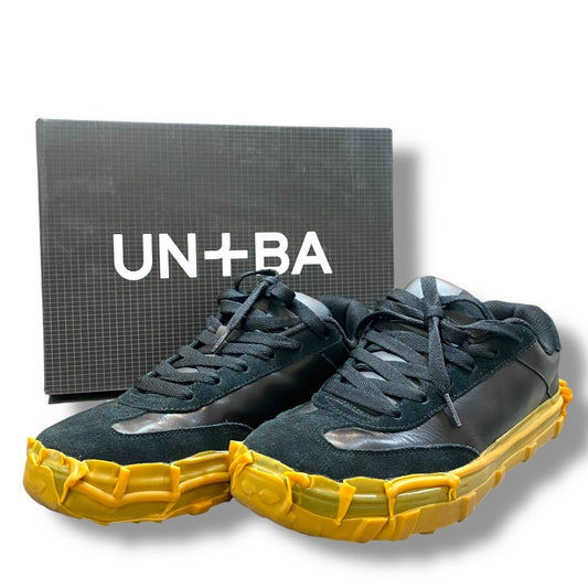 UN+BA T-Toe Sneakers Black Size 27cm