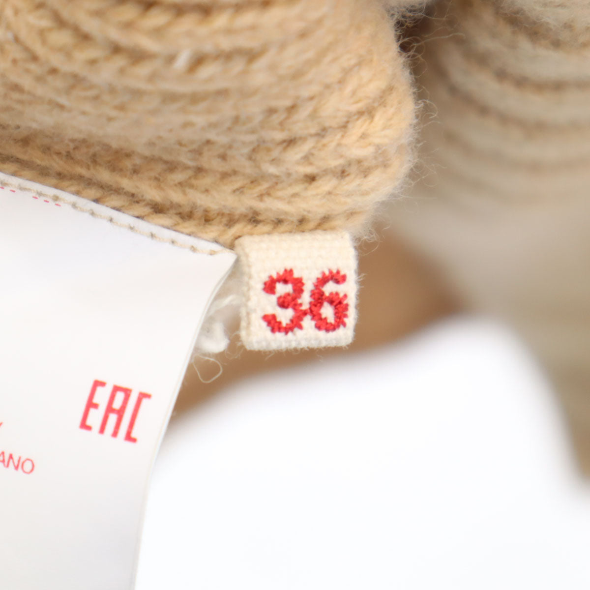 MARNI Beige Long Sleeve 2-Way Sweater Size 36