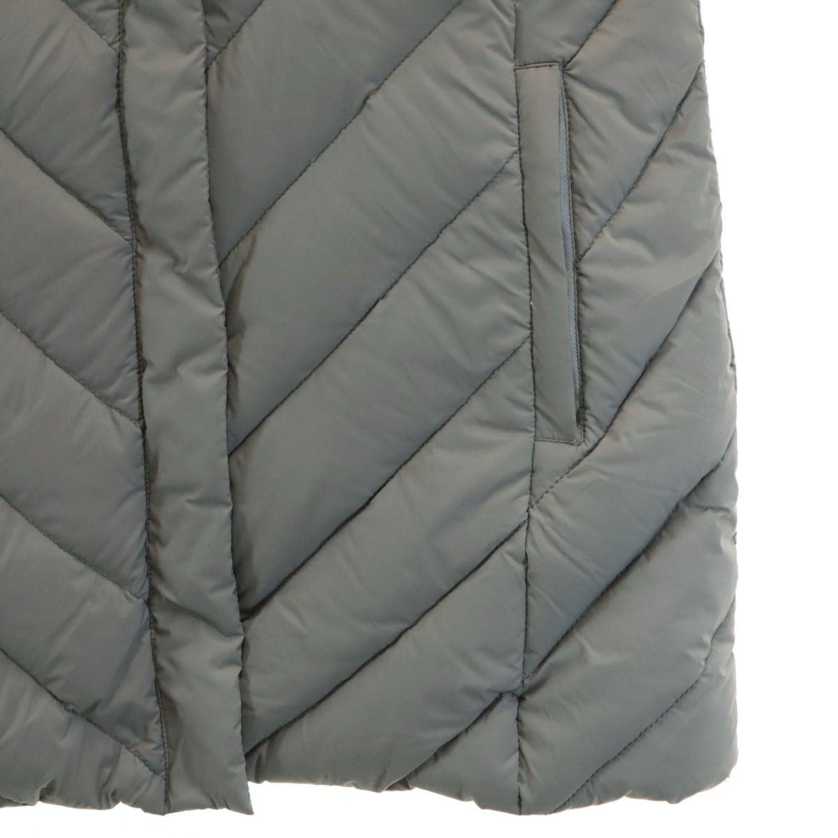 BALMAIN Gray Down Coat w/ Blue Fox Fur Trim Size L