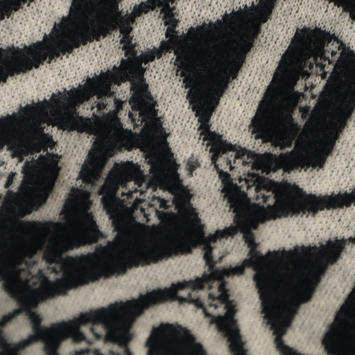 YVES SAINT LAURENT 90s All-Over Pattern Sweater Black Size L