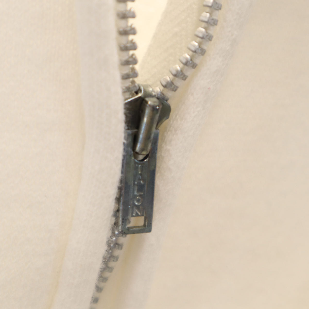 AKOM 60s Vintage Full Zip Hoodie White Size L