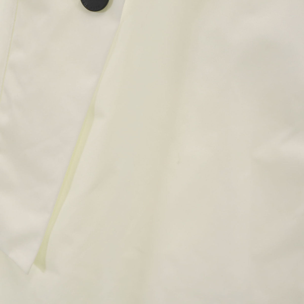 ISSEY MIYAKE Compact Series Packable Coat White Size 2