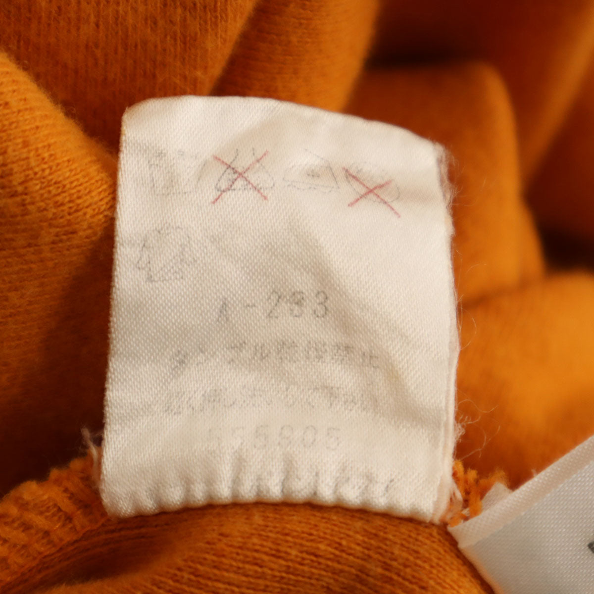HAI SPORTING GEAR 90s Orange Back Logo Sweatshirt Size M