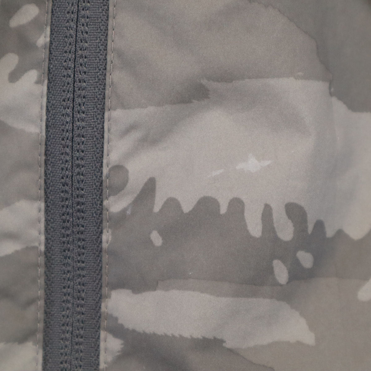 patagonia Camo Packable Windbreaker Purple Size M