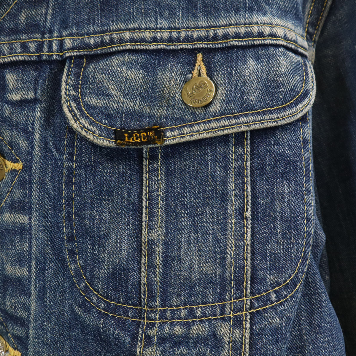 Lee 70s USA Made Vintage Washed Blue Denim Jacket Size 38