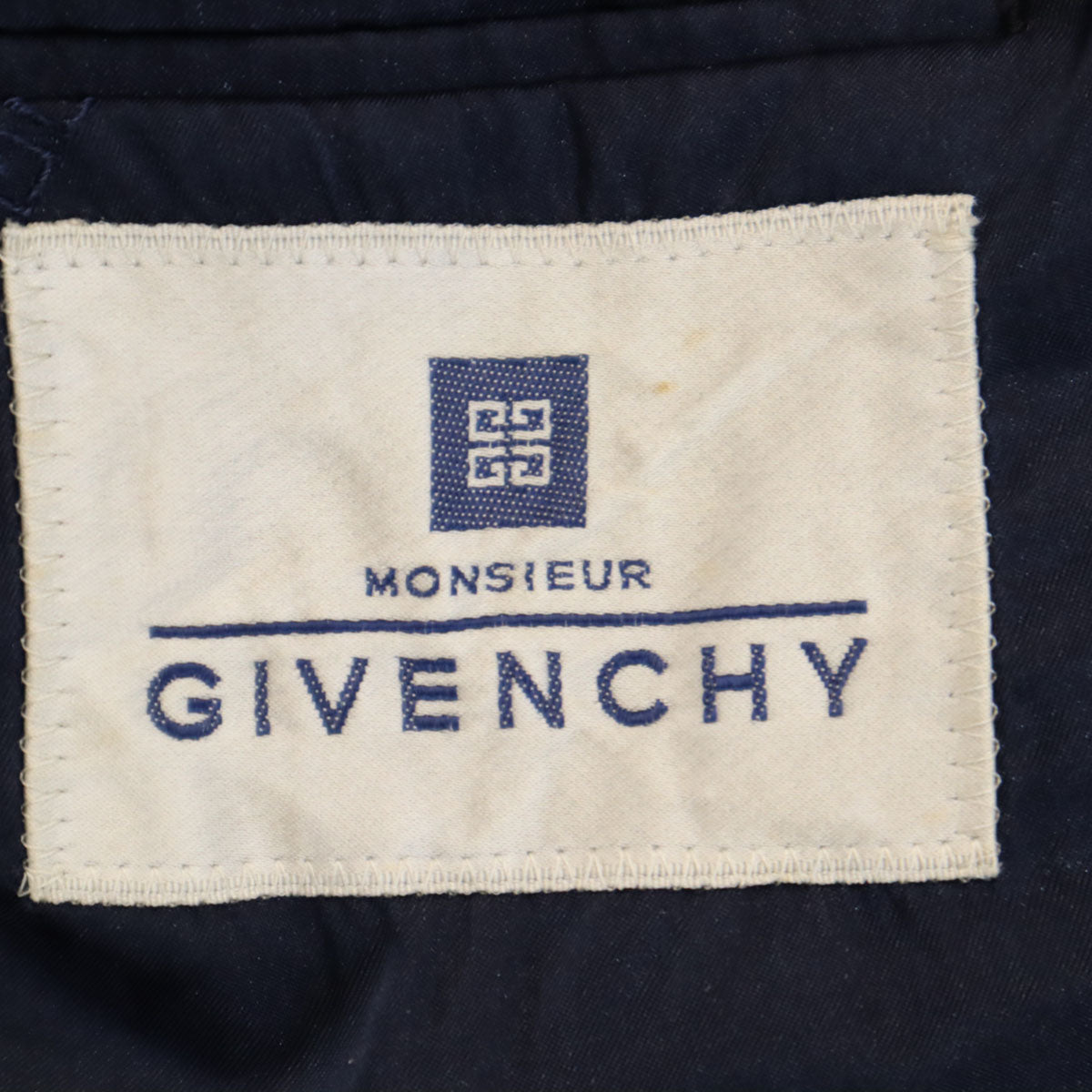 GIVENCHY 90s Striped Double-Breasted Suit Navy Size 102-98-180