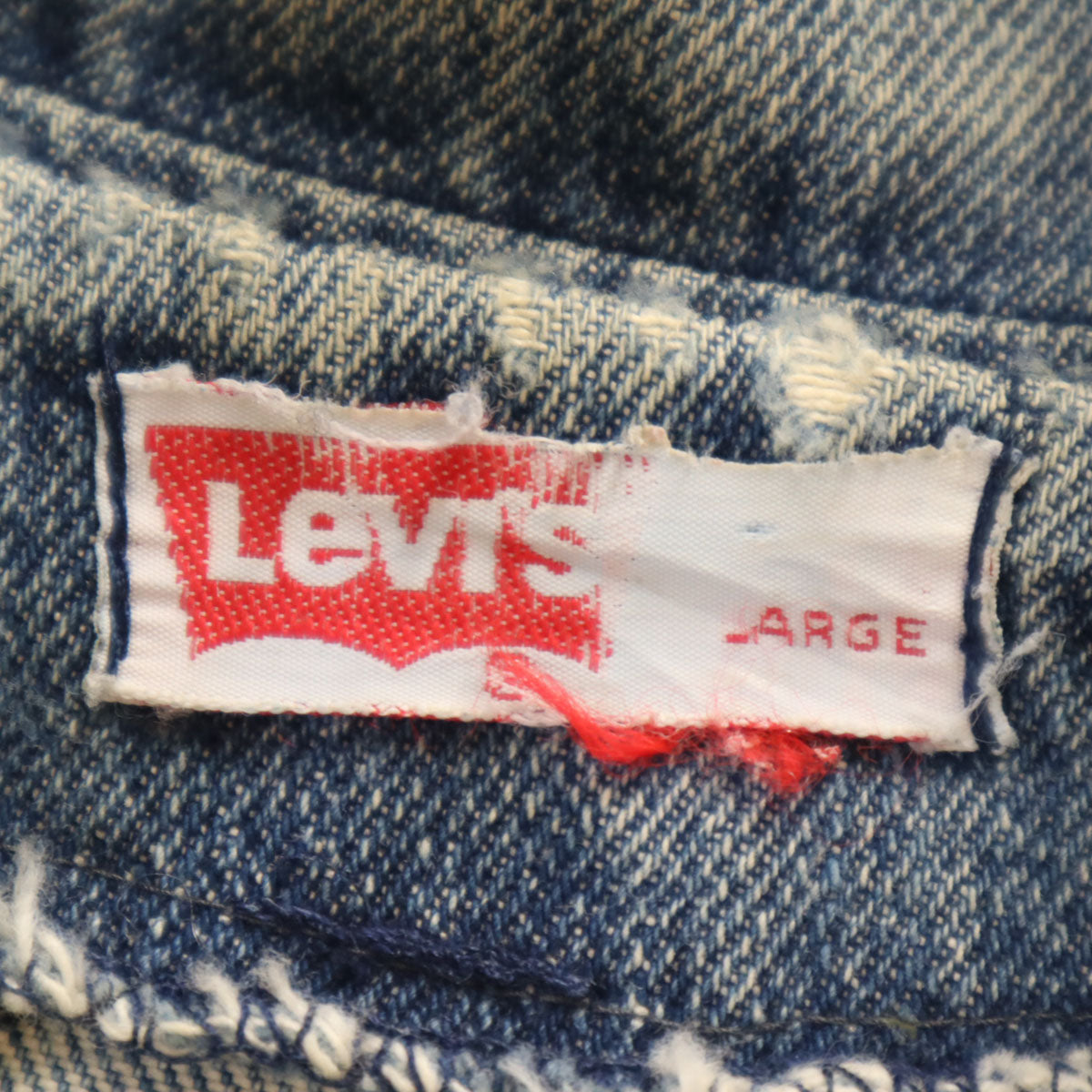Levi's 70s Vintage Long Bush Denim Jacket Washed Blue Size L
