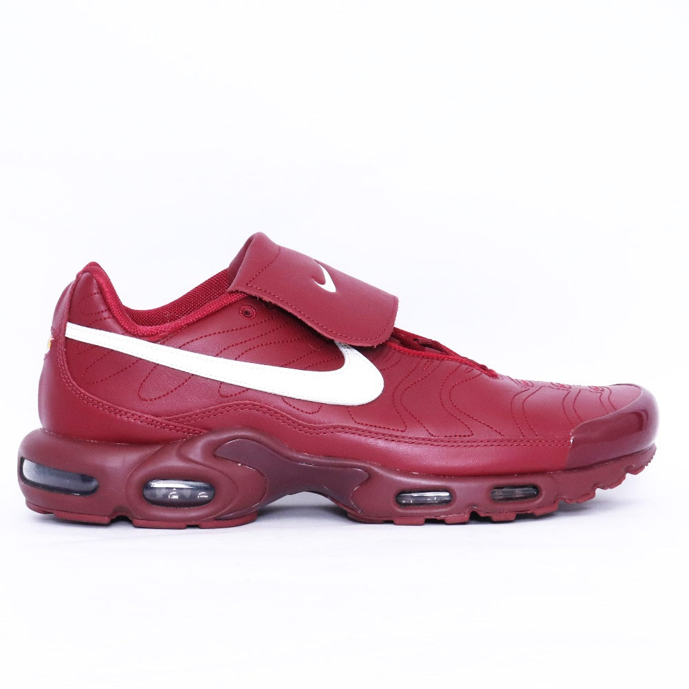 NIKE AIR MAX PLUS TEAM RED Sneakers Red Size 32cm