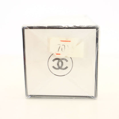 CHANEL N19 Eau de Cologne